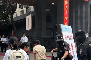 小波特谈选秀：当时背伤让我下不了床 快船队医说我以后打不了球